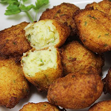 buñuelos de bacalao con vinagre de Jerez